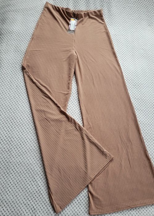 Nowe karmelowe spodnie dzwony damskie prążkowane wysoki stan rozm. 40