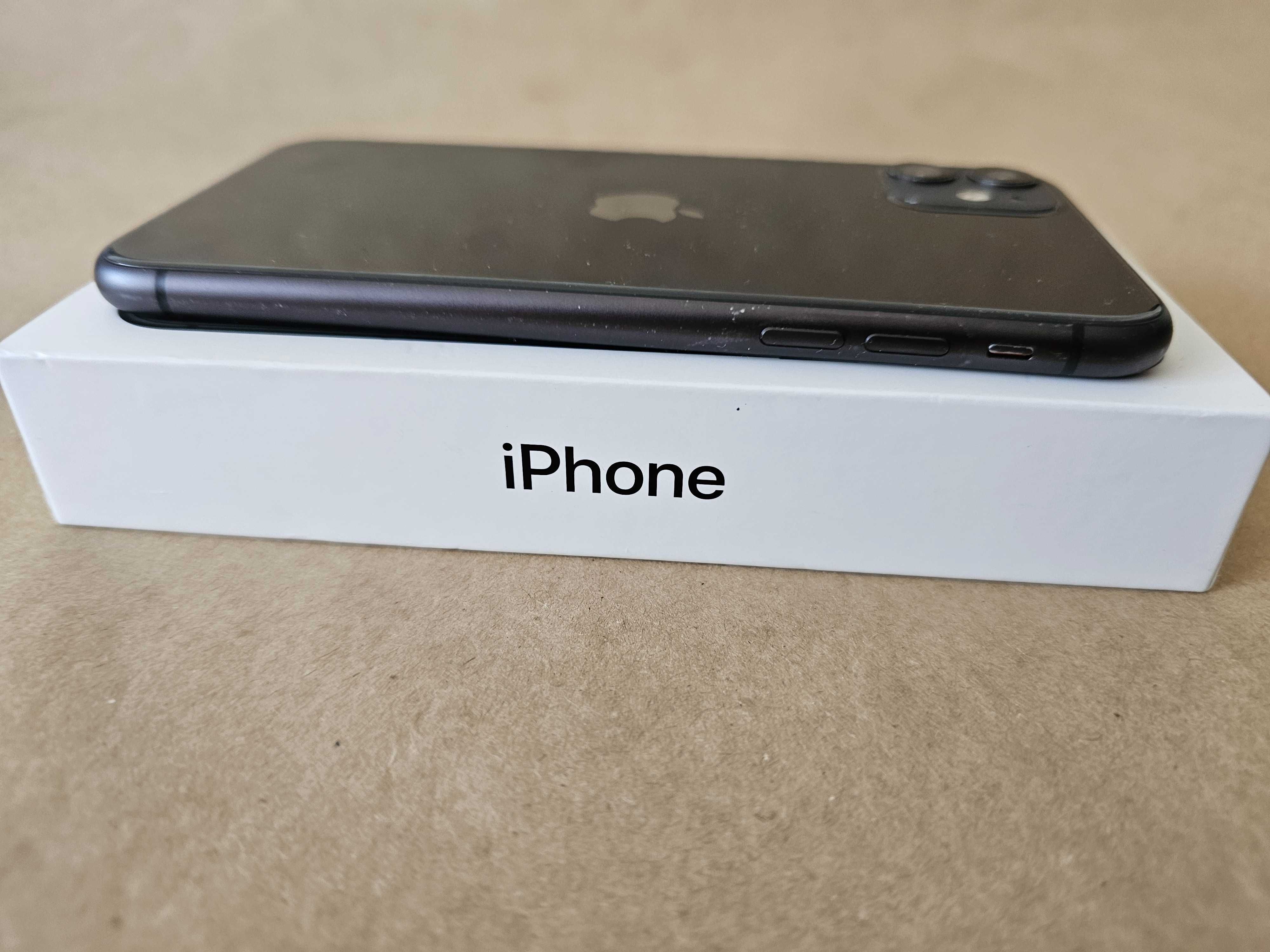 Iphone 11 128Gb.  Ótimo estado. Bateria 73%