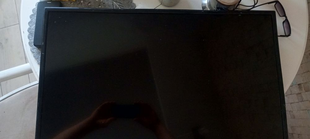 Продам телевизор elenberg 32 диагональ