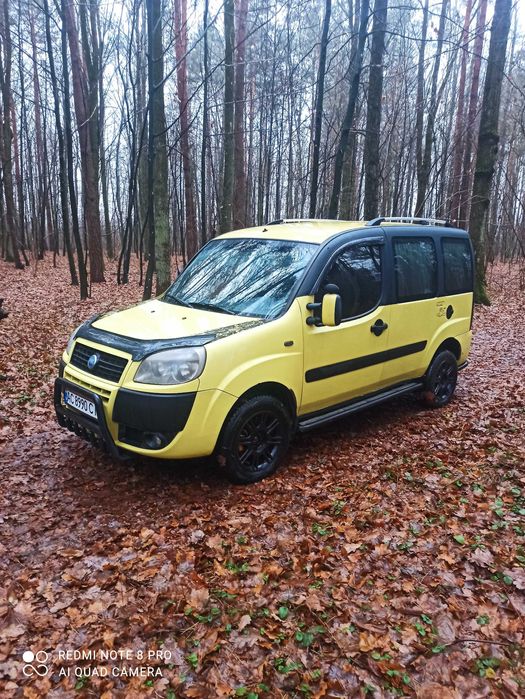 Автомобіль фіат Добло 2006р 1.9