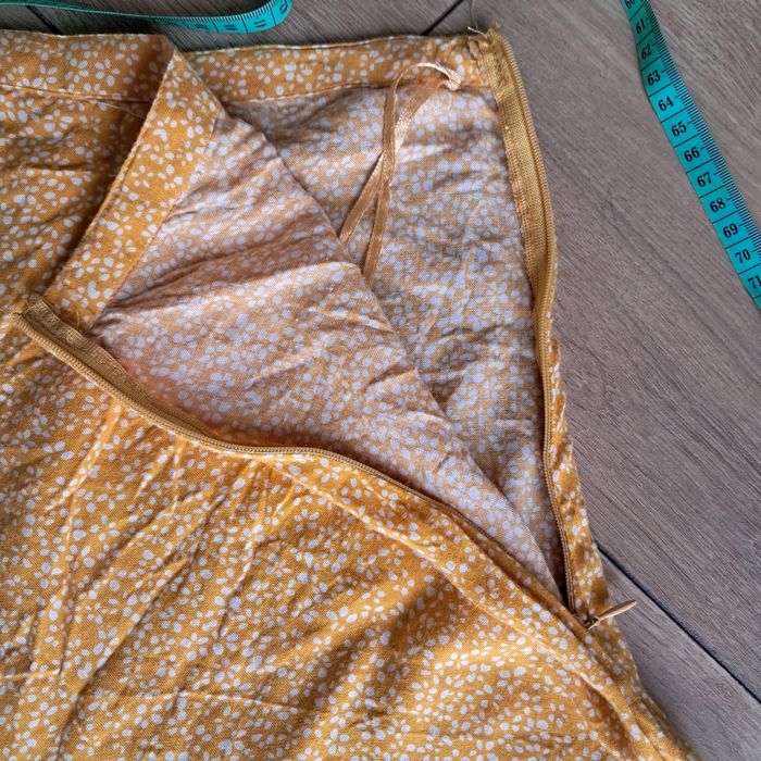 Midi spódnica w drobne kwiatuszki wiskoza 4XL-5XL 48-50