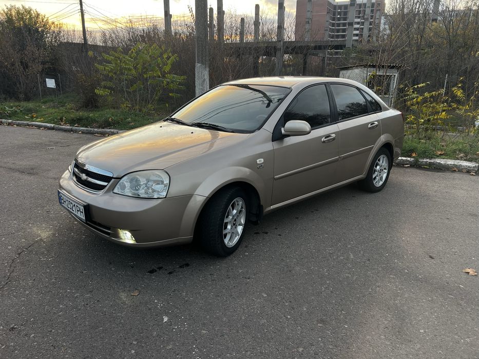 Продам срочно автомобиль