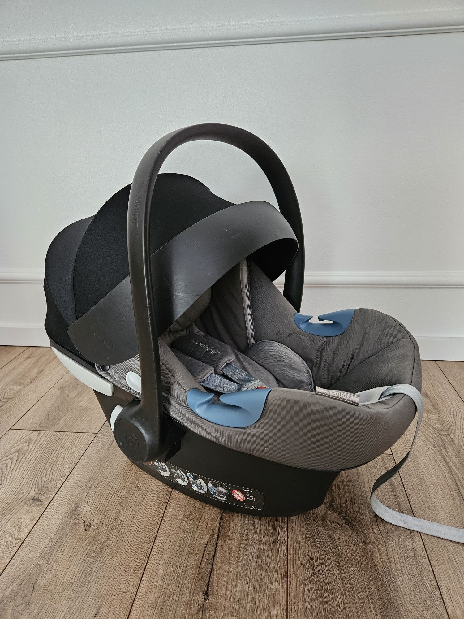 Cybex Aton M + baza ISOFIX