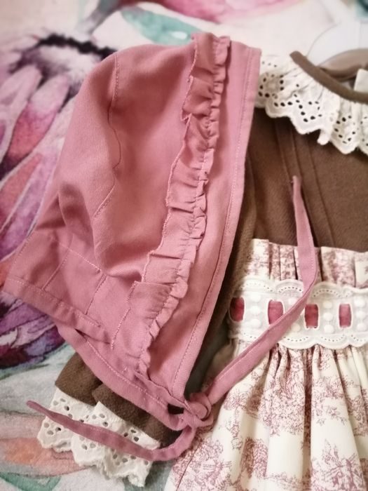 Vestido e touca 2 anos lindíssimo