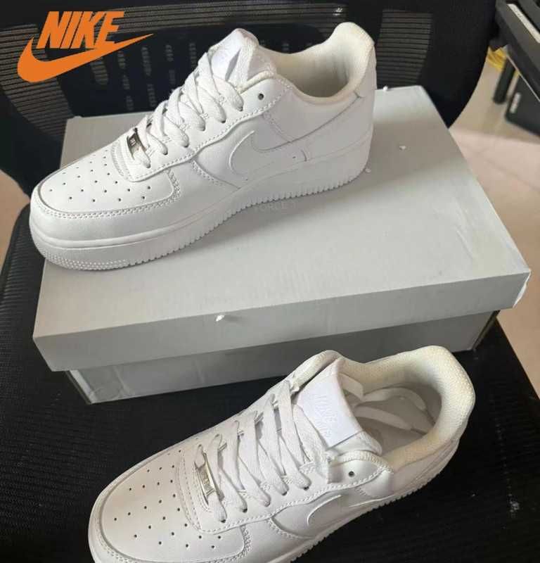 Buty/Nike_AirForce1White "Nowe Trampki" Roz.40