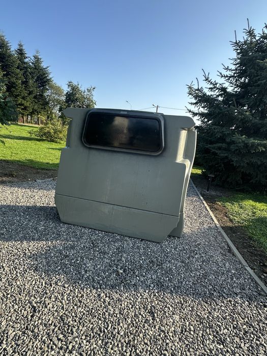 Przegroda ściana z szybą Renault traffic vivaro Primastar