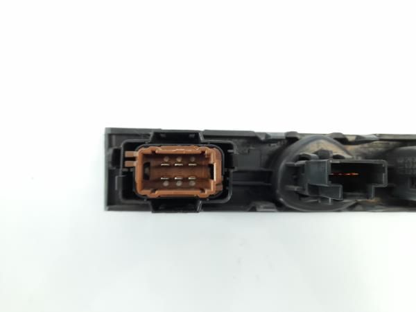 Botão / interruptor trancar portas RENAULT Clio II Société (SB0/1/2_)