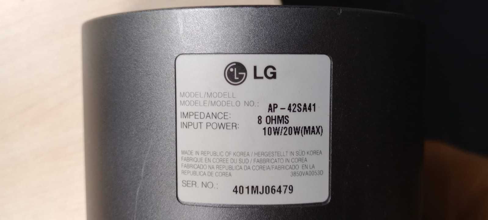 Colunas da marca LG