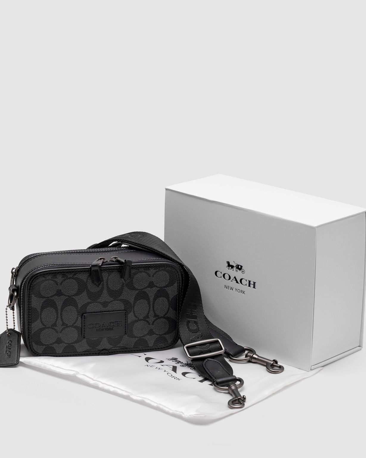 Сумка чоловіча на 2 відділення Coach Wyatt Crossbody Bag In Signature