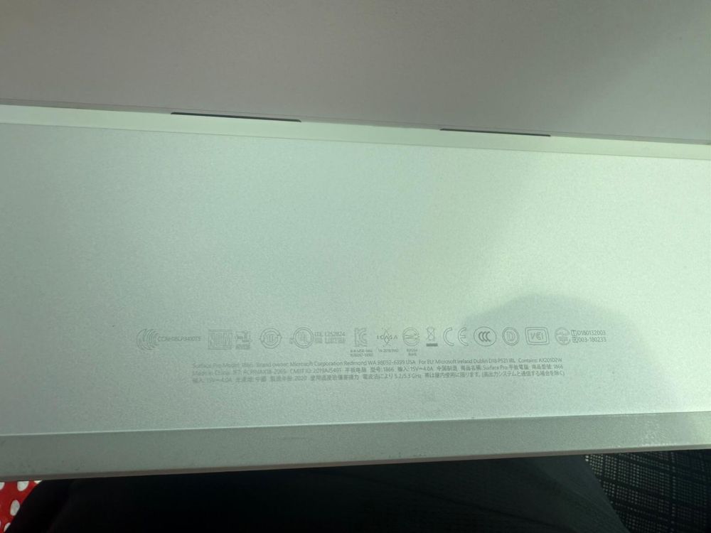 Microsoft Surface Pro 7 – i5, 8GB