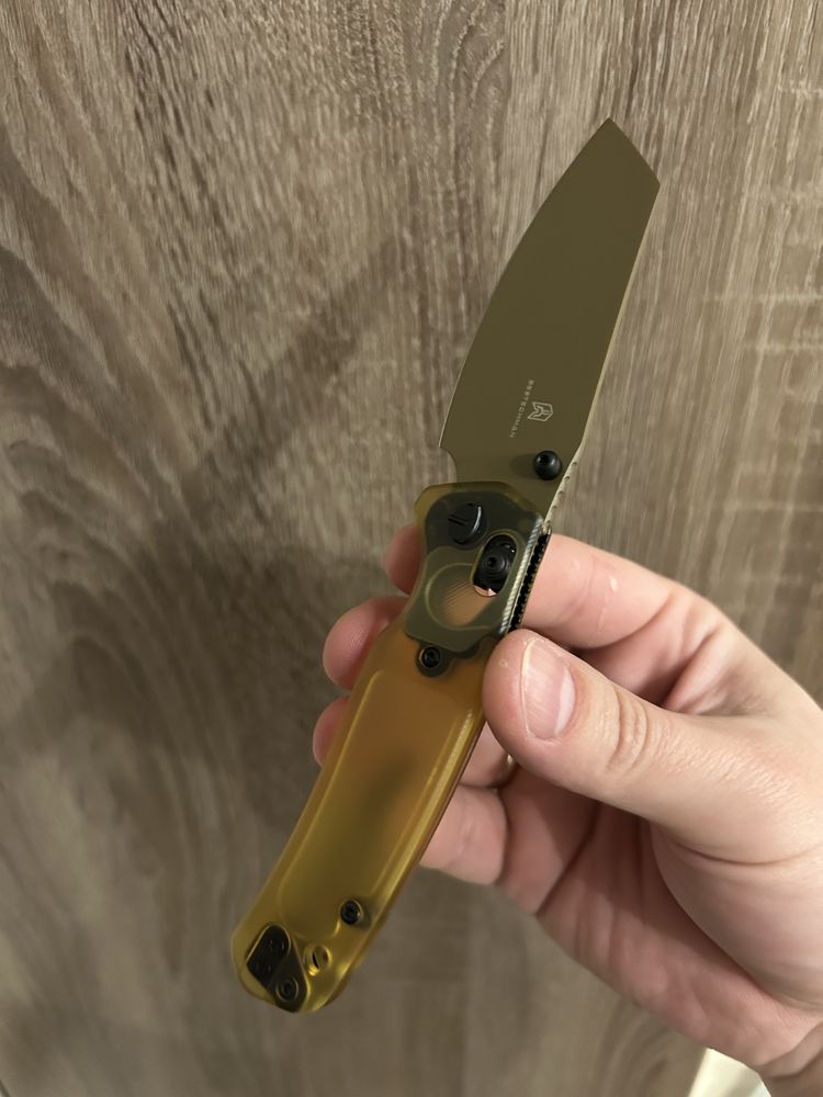 Ніж на EDC Bestechman Cicada's Wing Bead Blasted Ultem