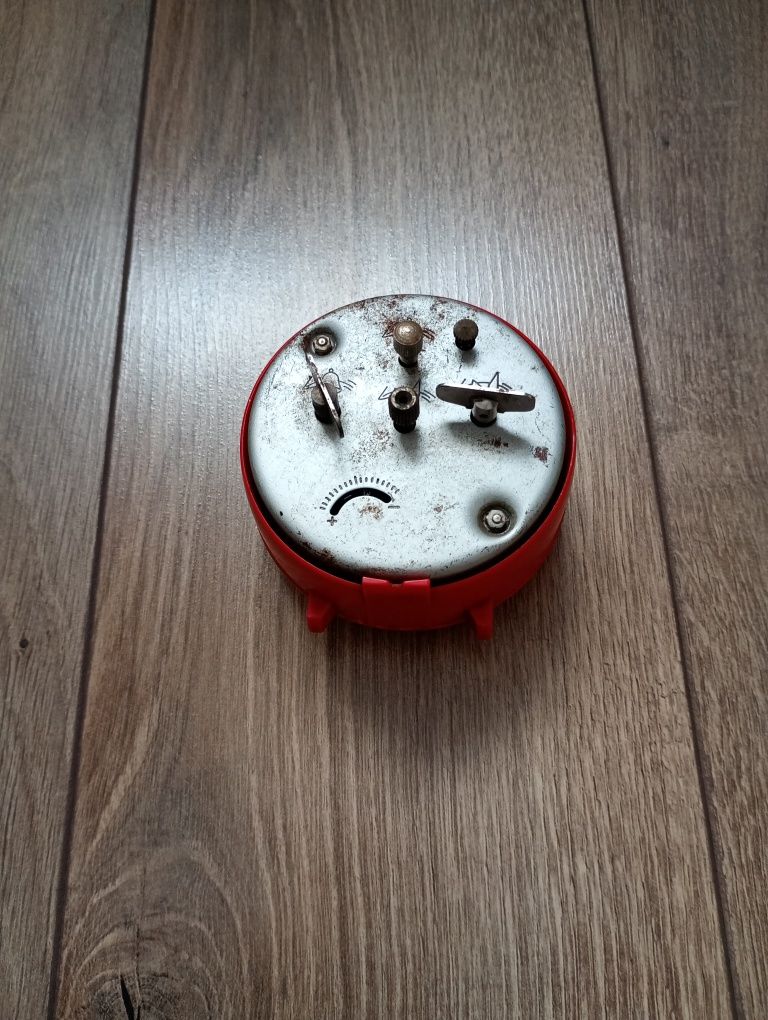 Polski budzik mechaniczny Mera Poltik
