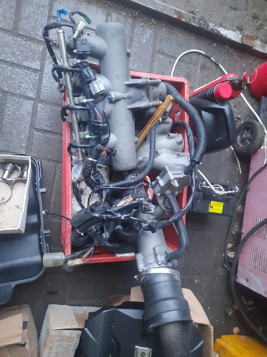 Yamaha 2013 SHO skuter wodny wal korbowy czesci ecu kompresor kadłub