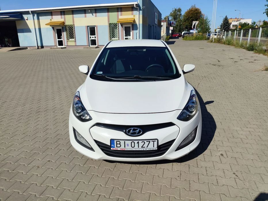 Hyundai I30 Hyundai i30, 1.4 Diesel, Hatchback, wersja Base, 2014 r.