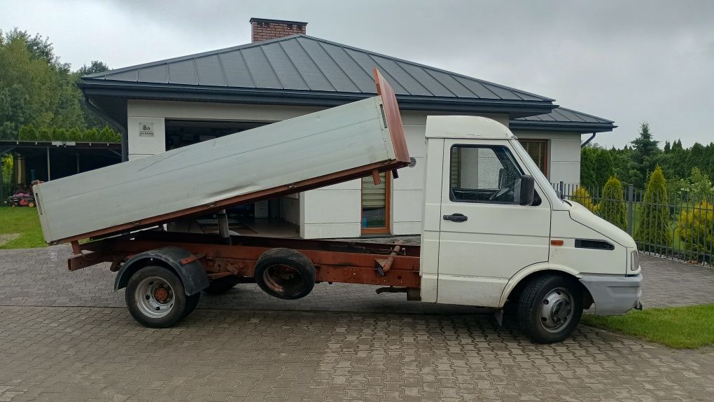Wywrotka 3.5 T na 3 strony.