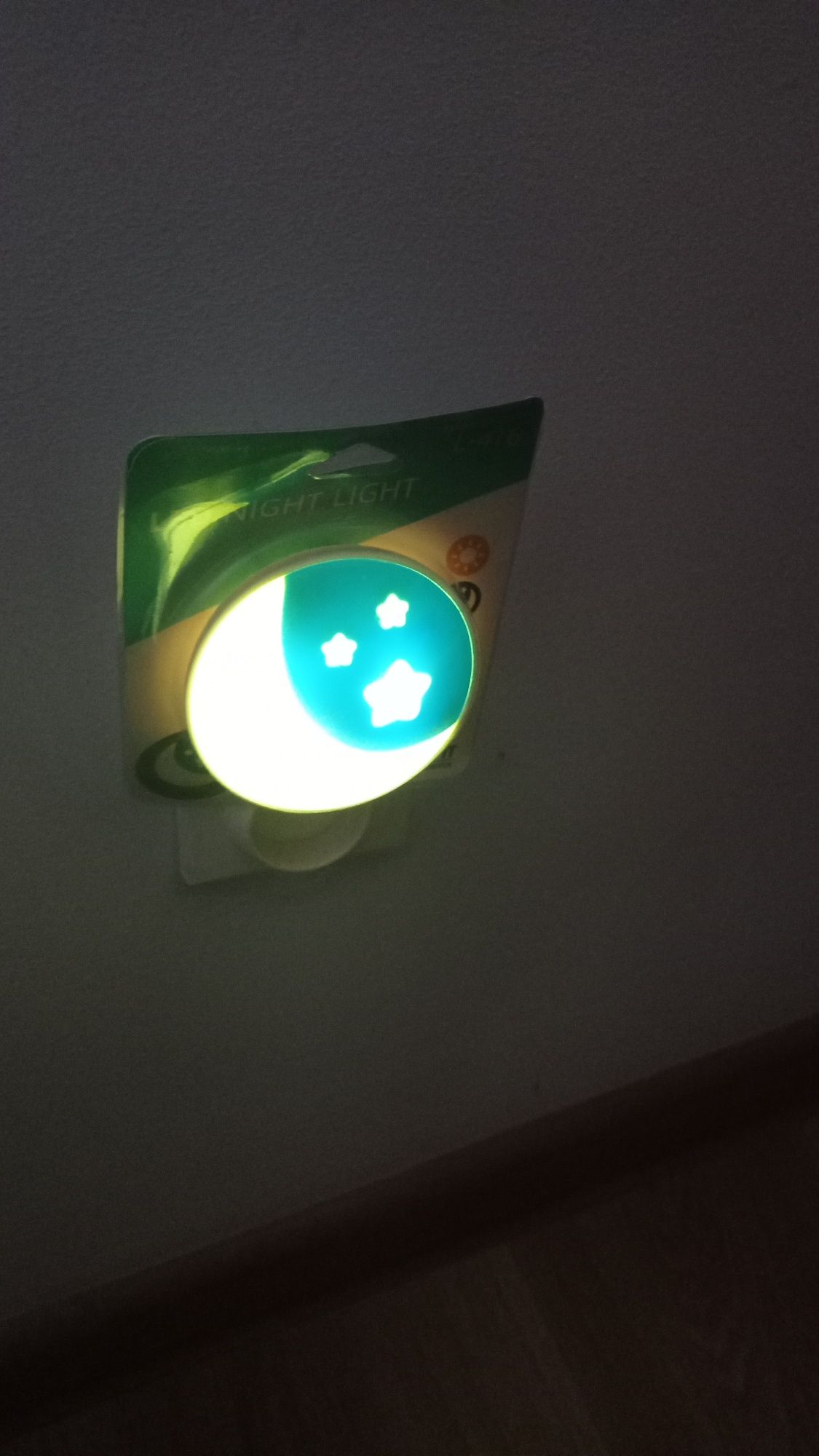Lampka nocna dla niemowląt
