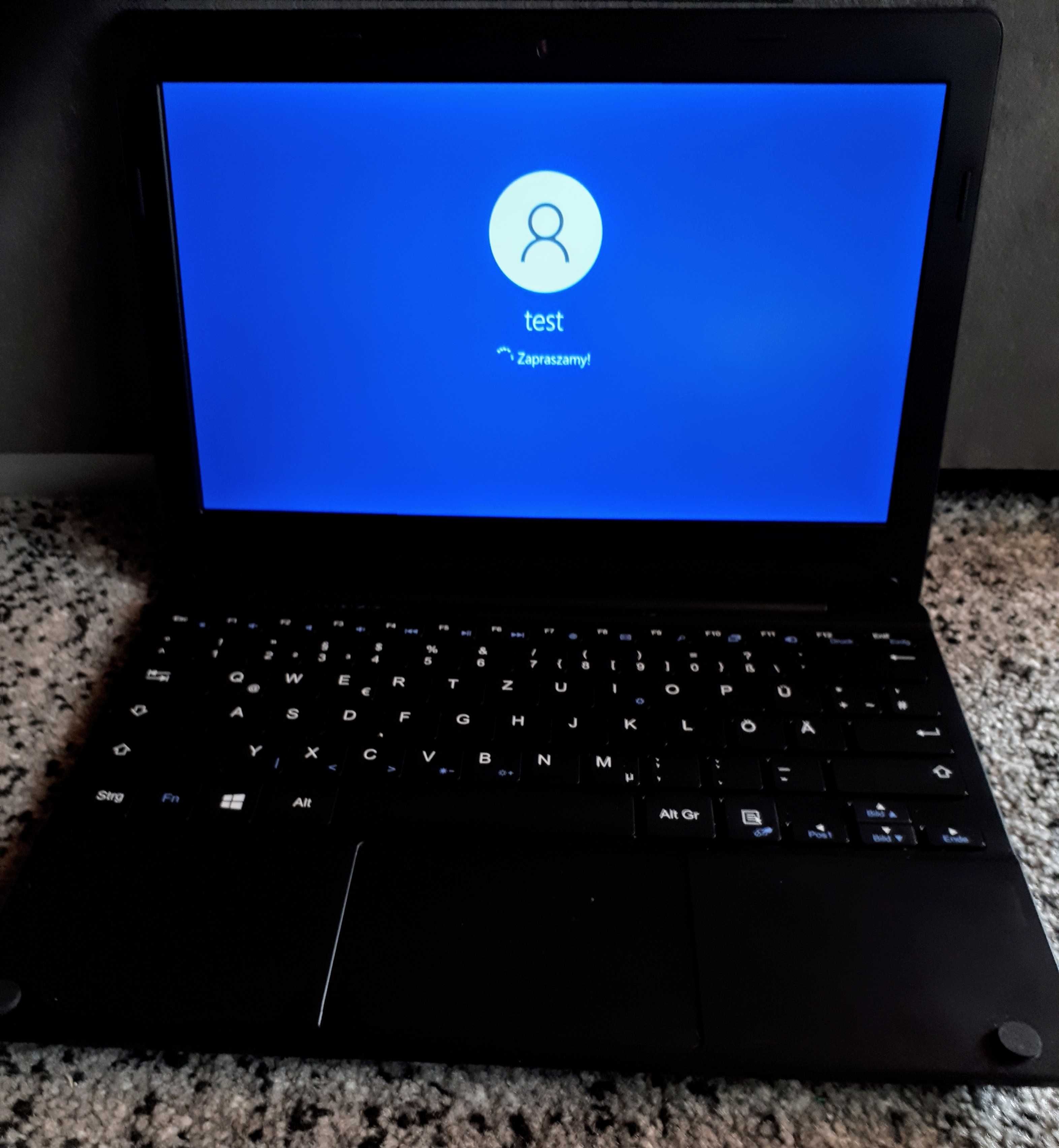 Laptop Trekstor 11.6" 4Gb/64Gb Windows 10 czarmy