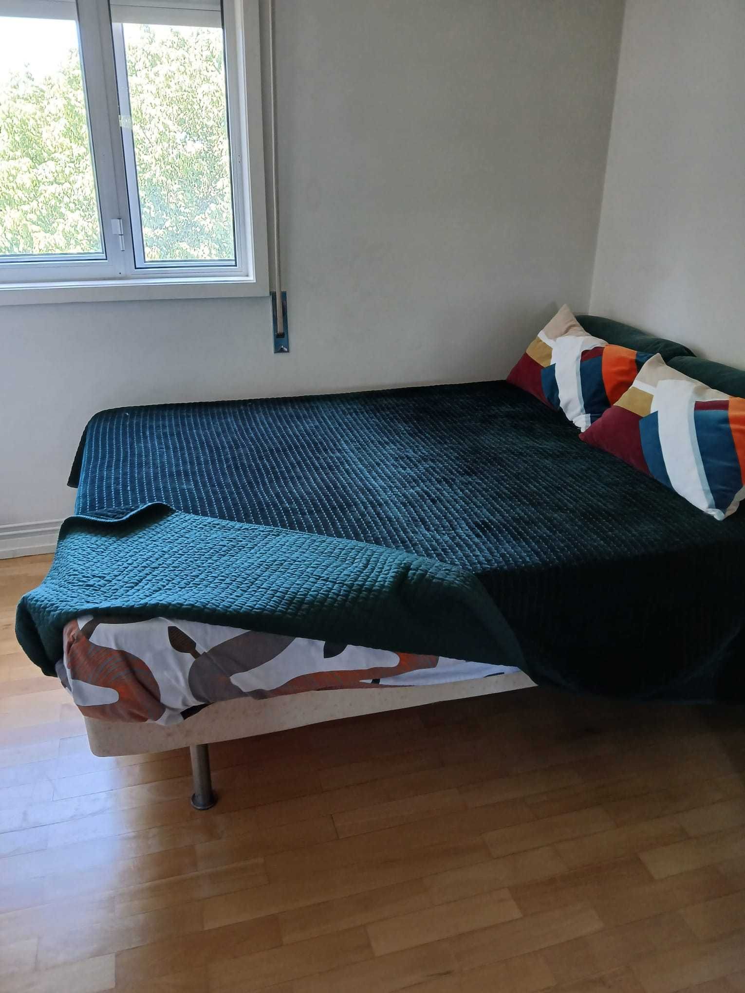 Cama e Colchão usado