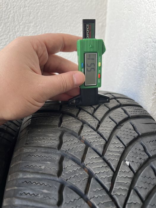 Brigestone blizzak lm 005