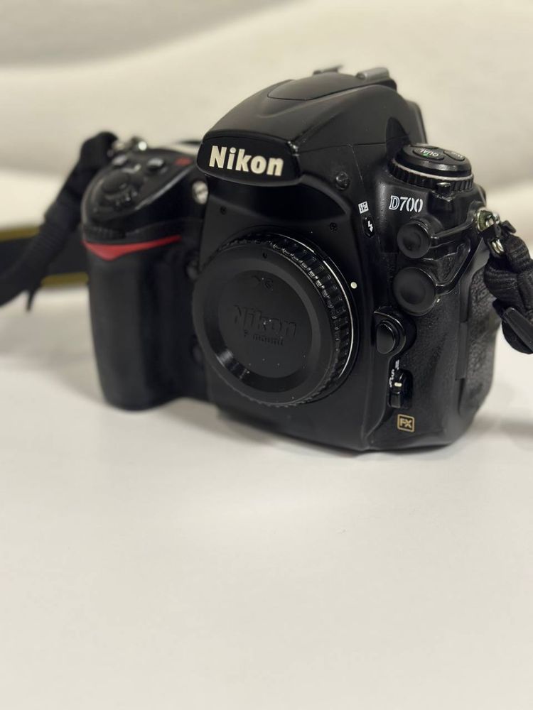 Фотоапарат Nikon D700