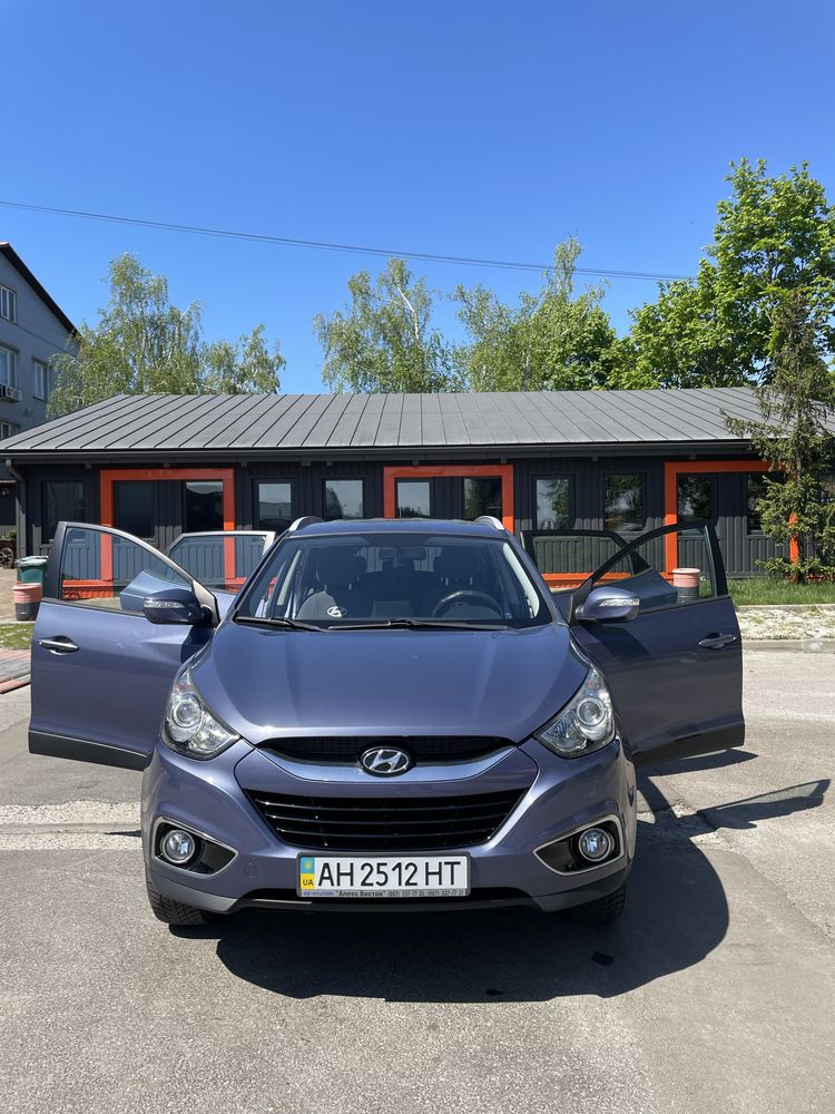 Продам авто Hyundai ix35 2011