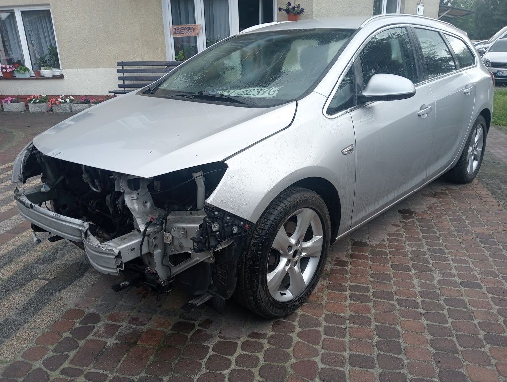 Opel Astra Całość lub czesci