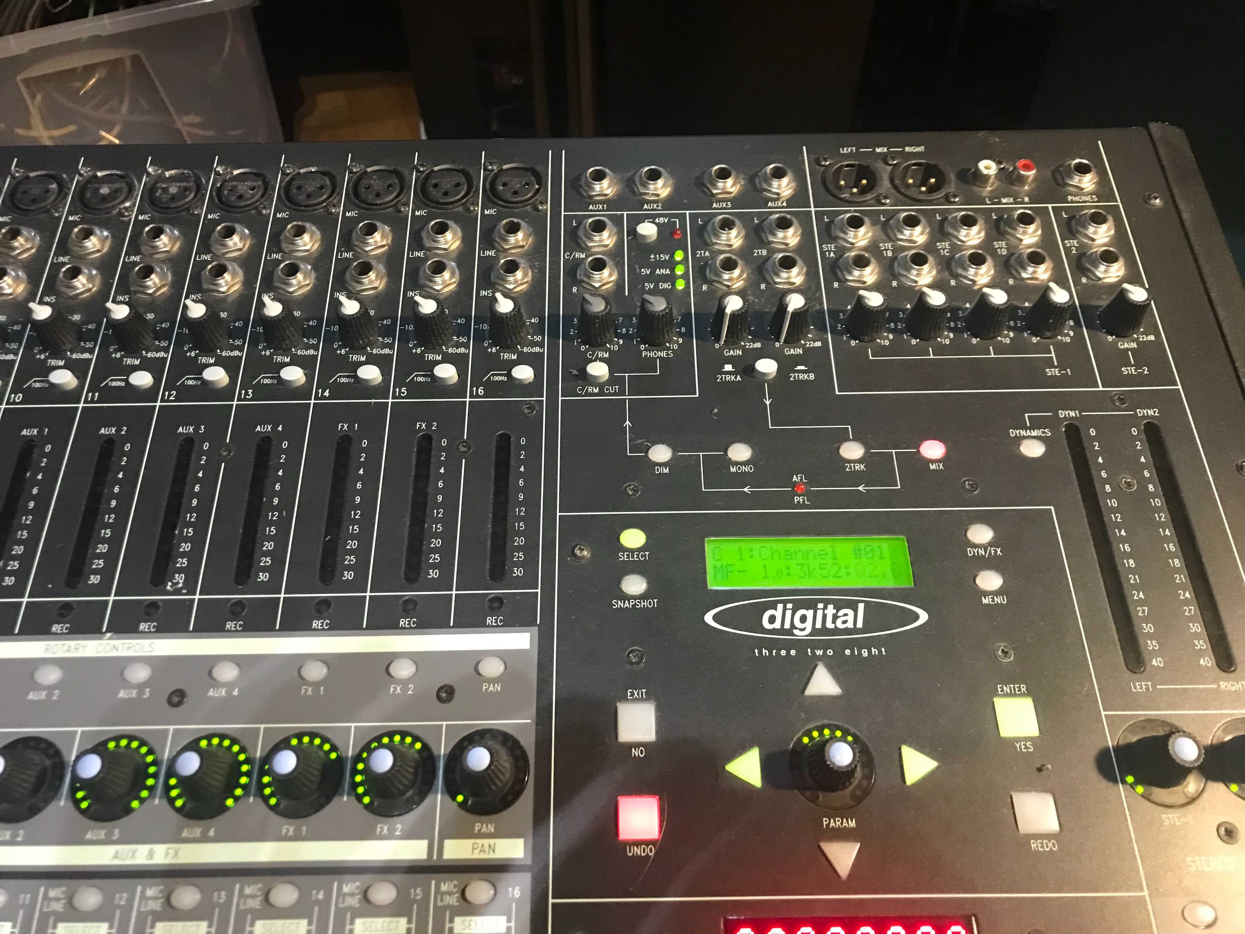 Mikser Soundcraft Spirit Digital 328