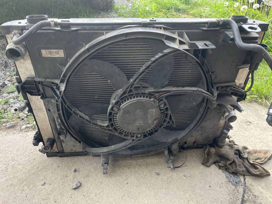 Chlodnice chlodnica wody klimatyzacji bmw e60 e61 m54 2.2i 2.5i 3.0i