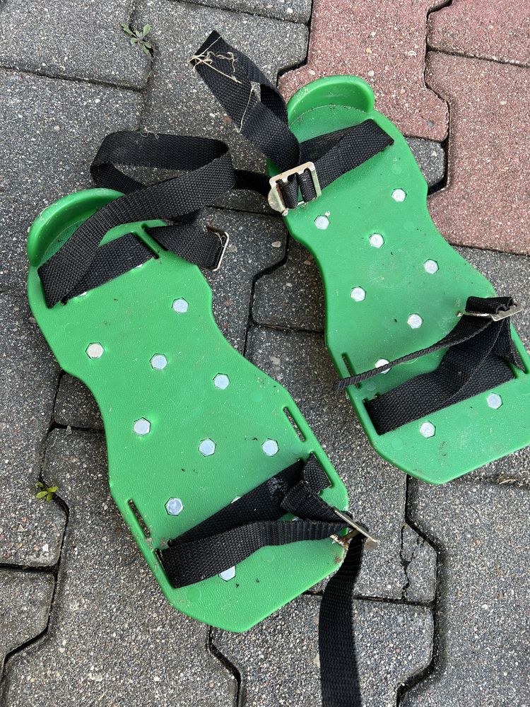 Aerator do trawników nakładka na buty napowietrzanie wylewki itd