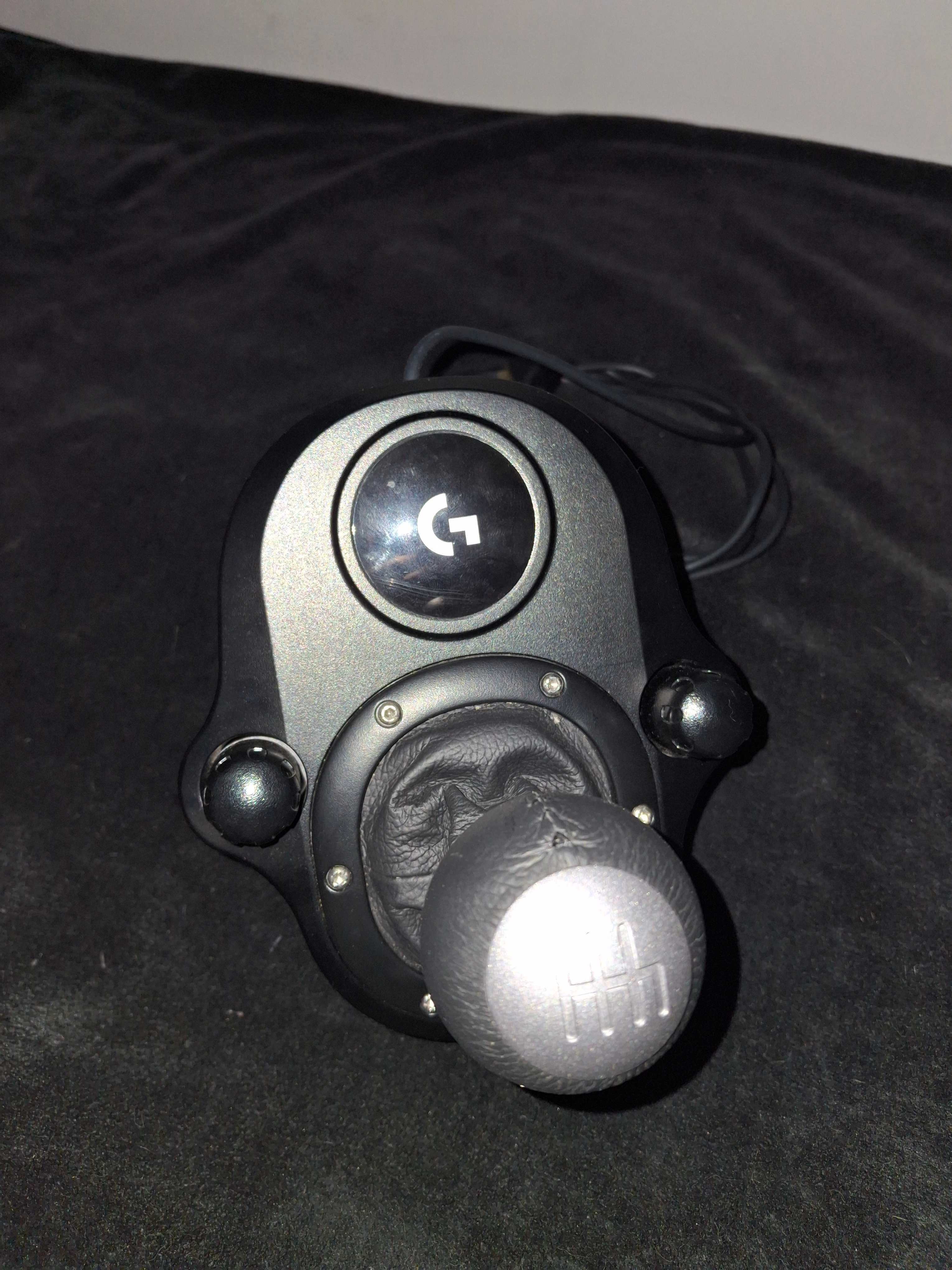 Logitech G29 Volante + pedais + mudanças PS4/5 & PC