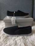 Czarne buty typu slip on