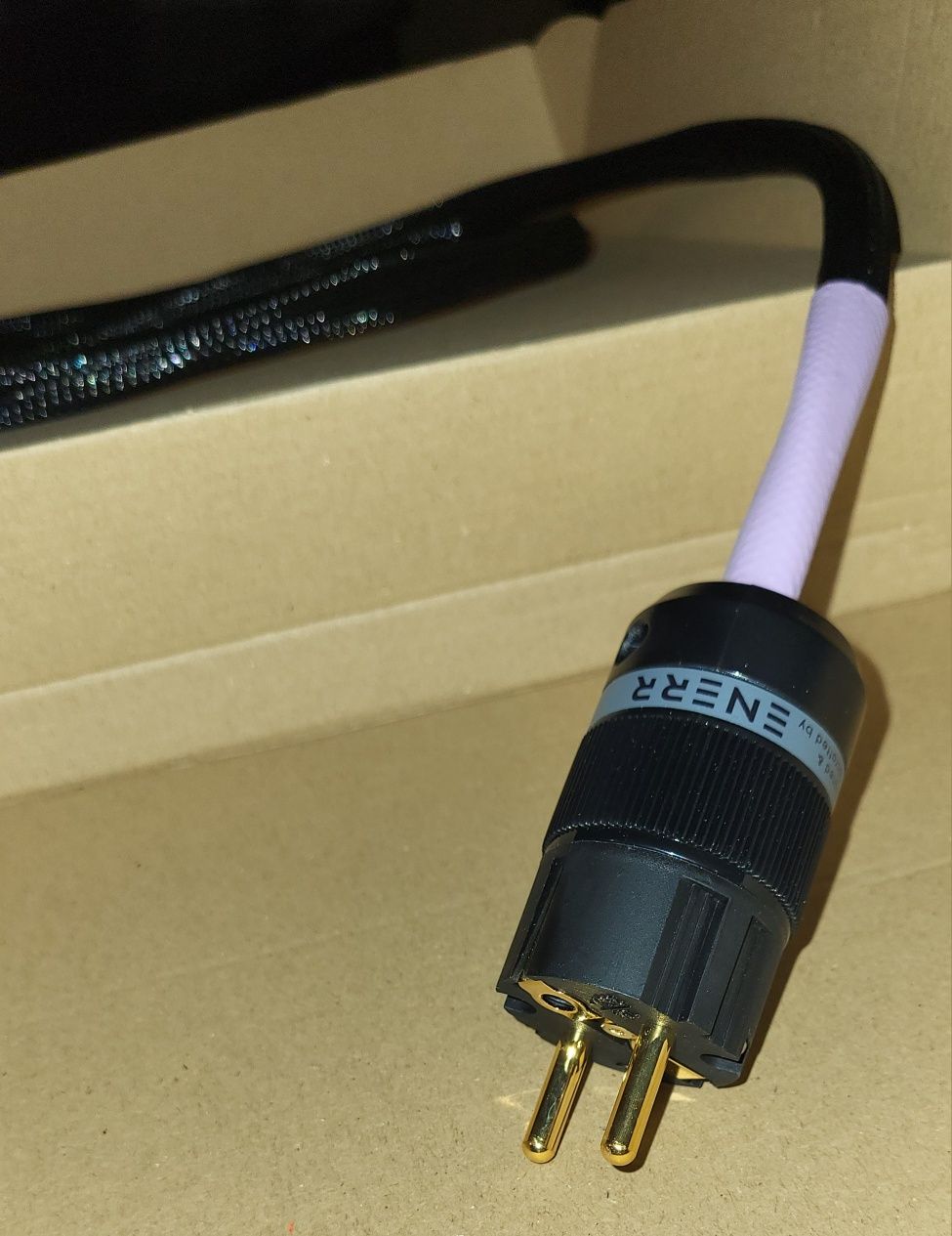 Kabel Enerr Violet R4 przewód zasilający, jak nowy na gwarancji  okazj