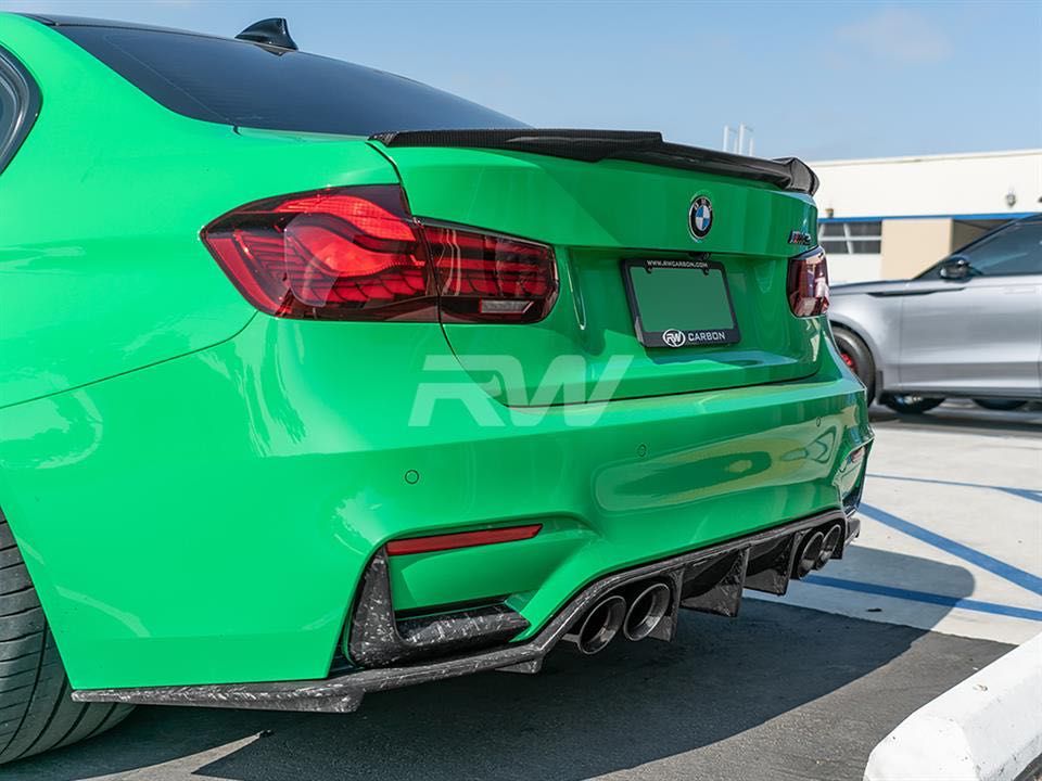 Спойлер BMW f30 f35 f80 накладка на багажник  бленда антикрыло бмв ф30