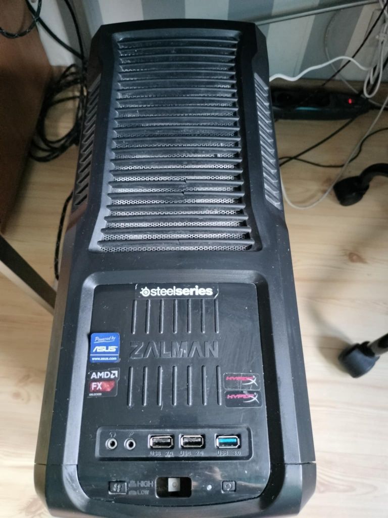 Sprzedam Komputer AMD