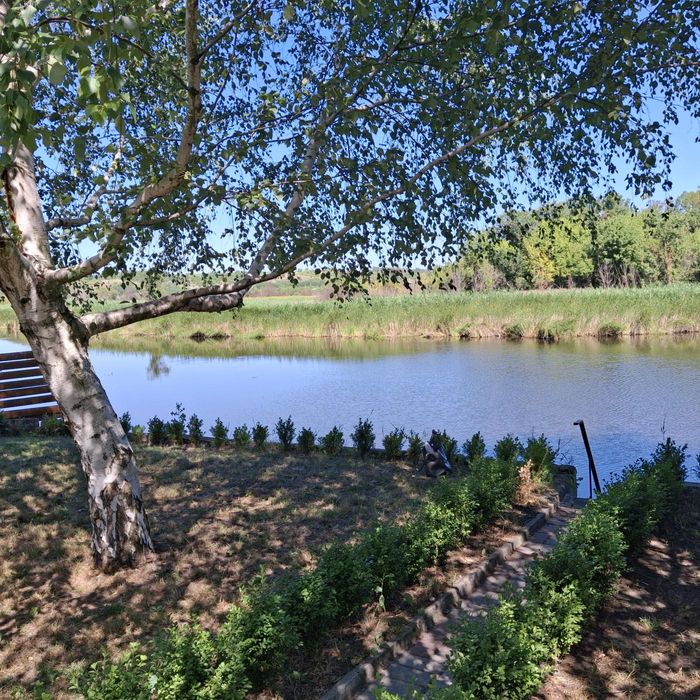 Дом-дача в Подгородном cо своим берегом и баней