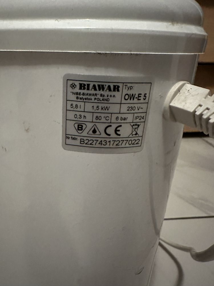 Pojemnościowy podgrzewacz wody Biawar 5,8L 1500W
