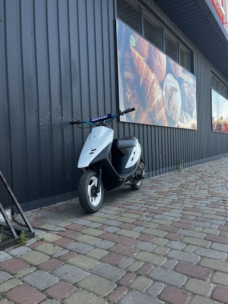 Honda dio af-27.