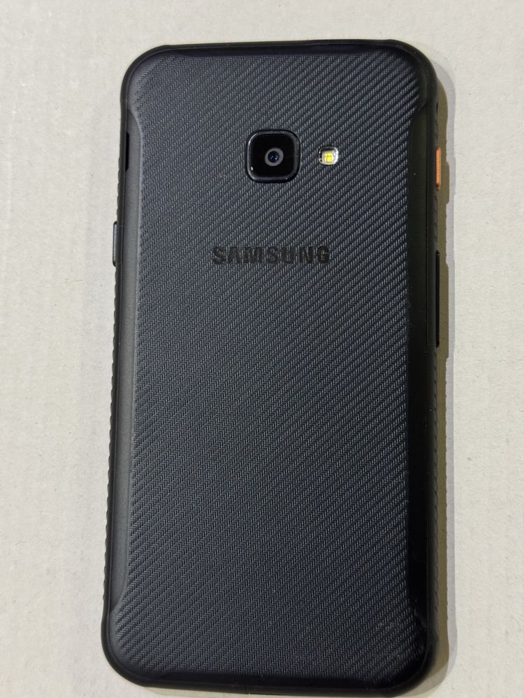 Смартфон Samsung Galaxy Xcover 4S 3/32Gb Dual Sim Black