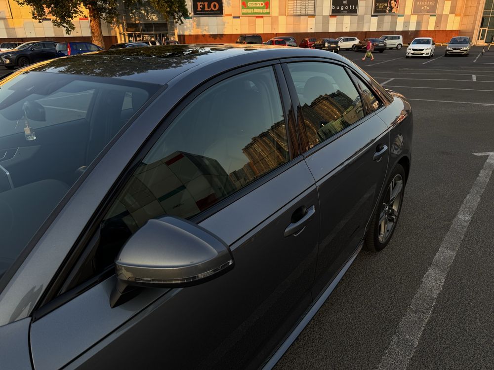 Audi a4 b9 2028 Quattro  •  S-line