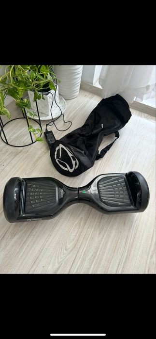 czarny hoverboard manta z pokrowcem