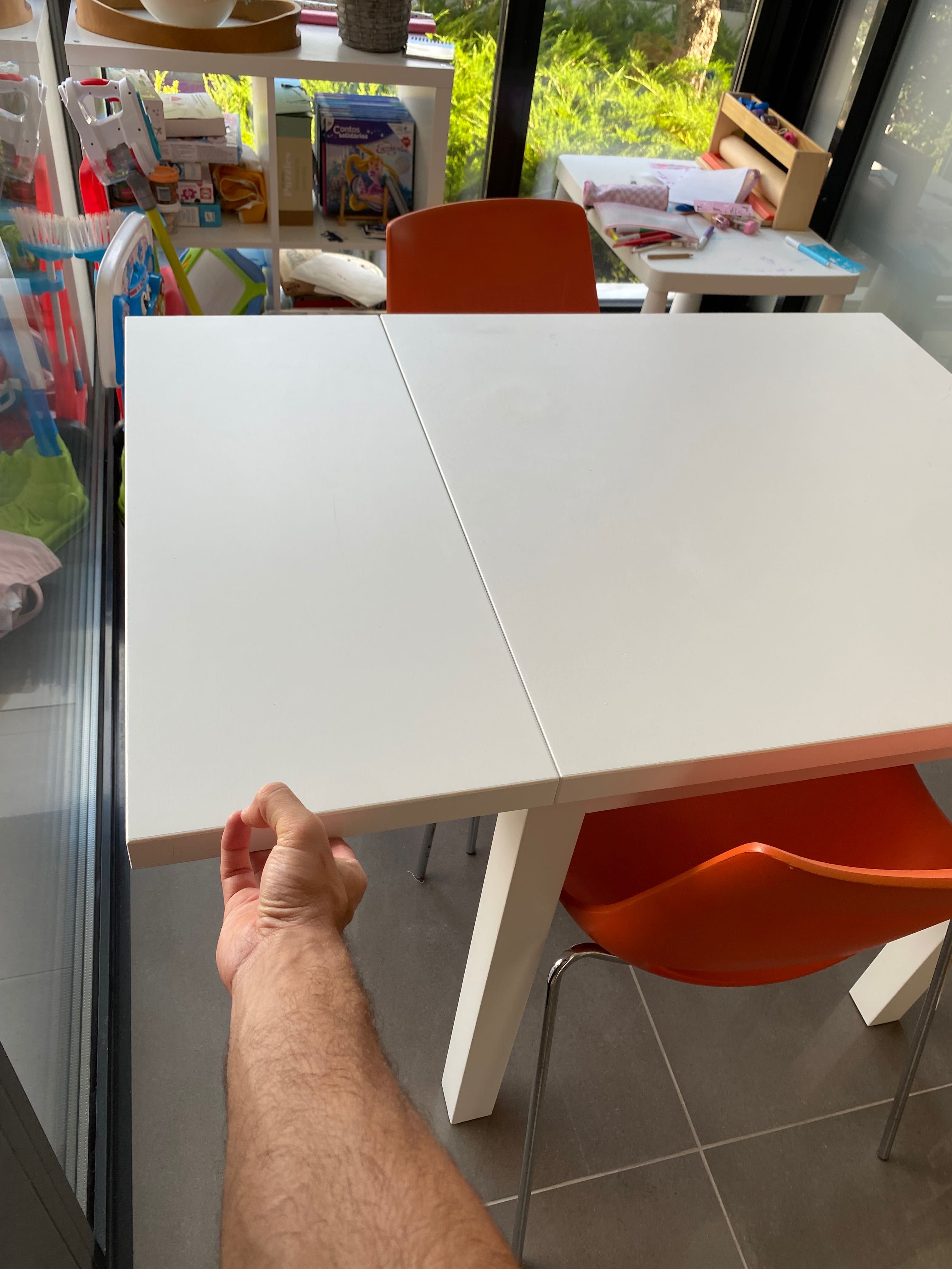 Mesa IKEA branca