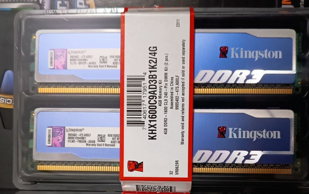 Комплект ОЗУ DDR3 Kingston Blue 1600 MHz (4 GB)