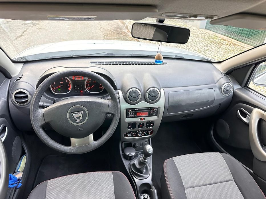 Dacia Duster 1.5 DCI Confort Cuir Nacional 110CV 1 Dono Imaculado 2013