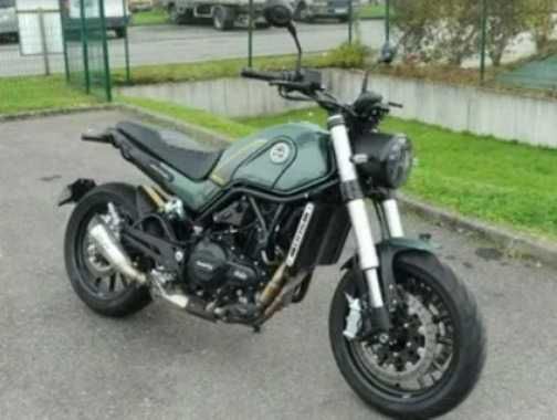 Benelli Leoncino 500  (verde)