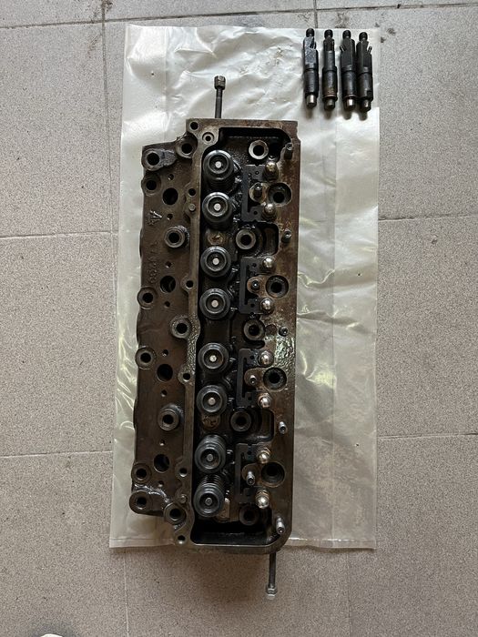 głowica silnika DAEWOO LUBLIN TD 2,4 i wtryskiwacze 4 sztuki LUBLIN