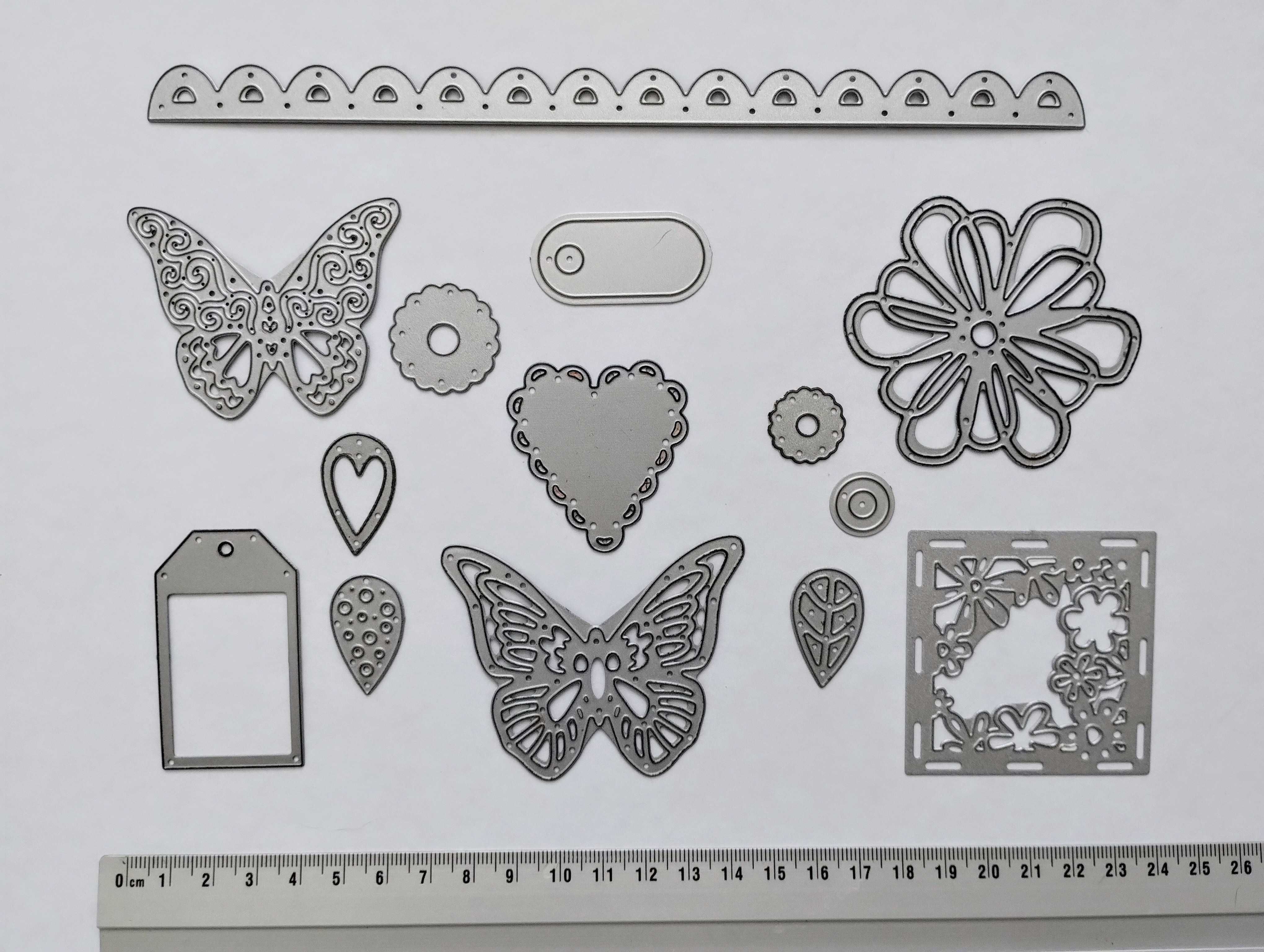 Maszyna Big Shot Plus A4 Sizzix wykrojniki platformy zestaw scrapowy