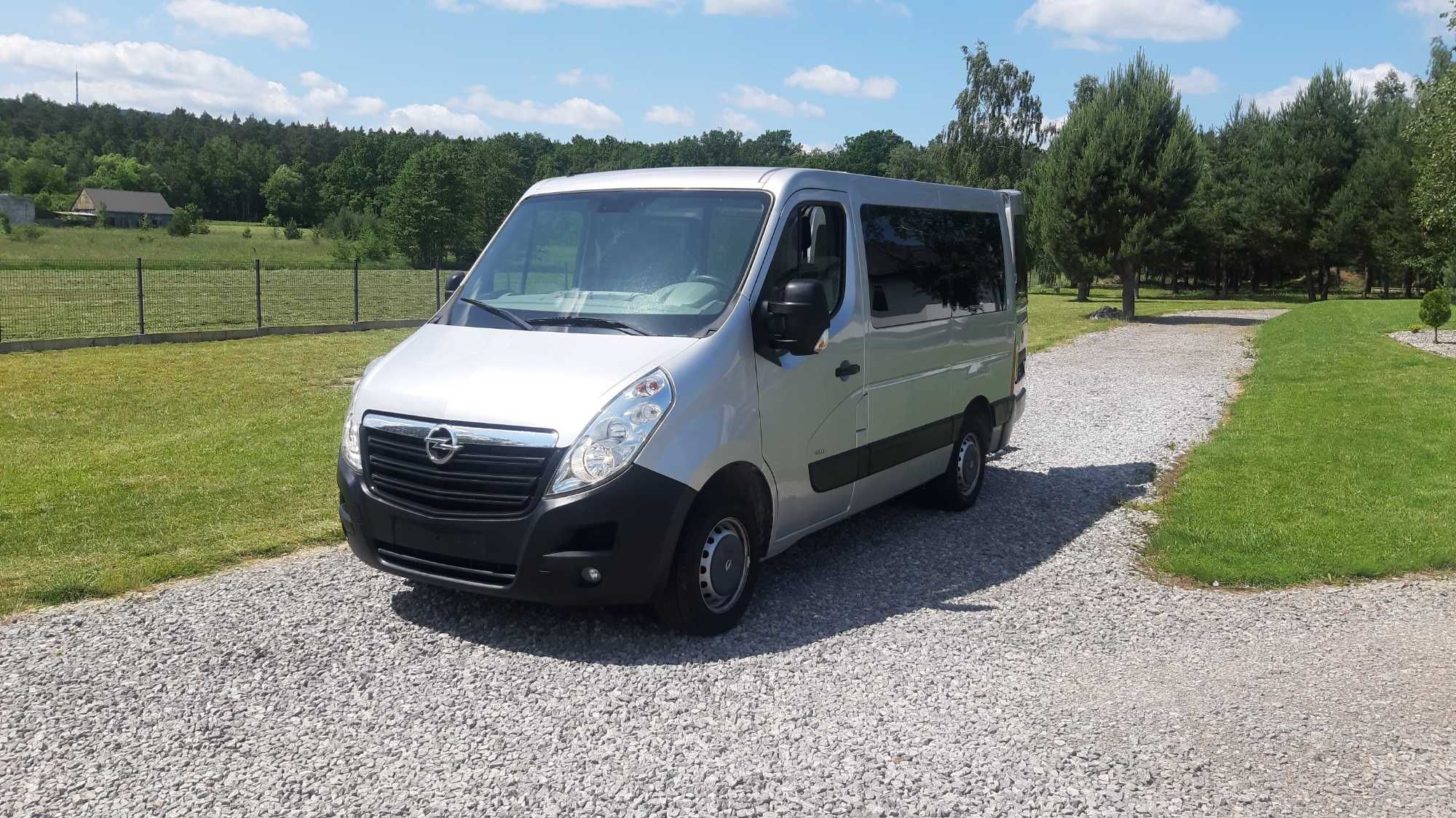 Opel Movano Dla osoby niepełnosprawnej na wózku inwalidzkim winda