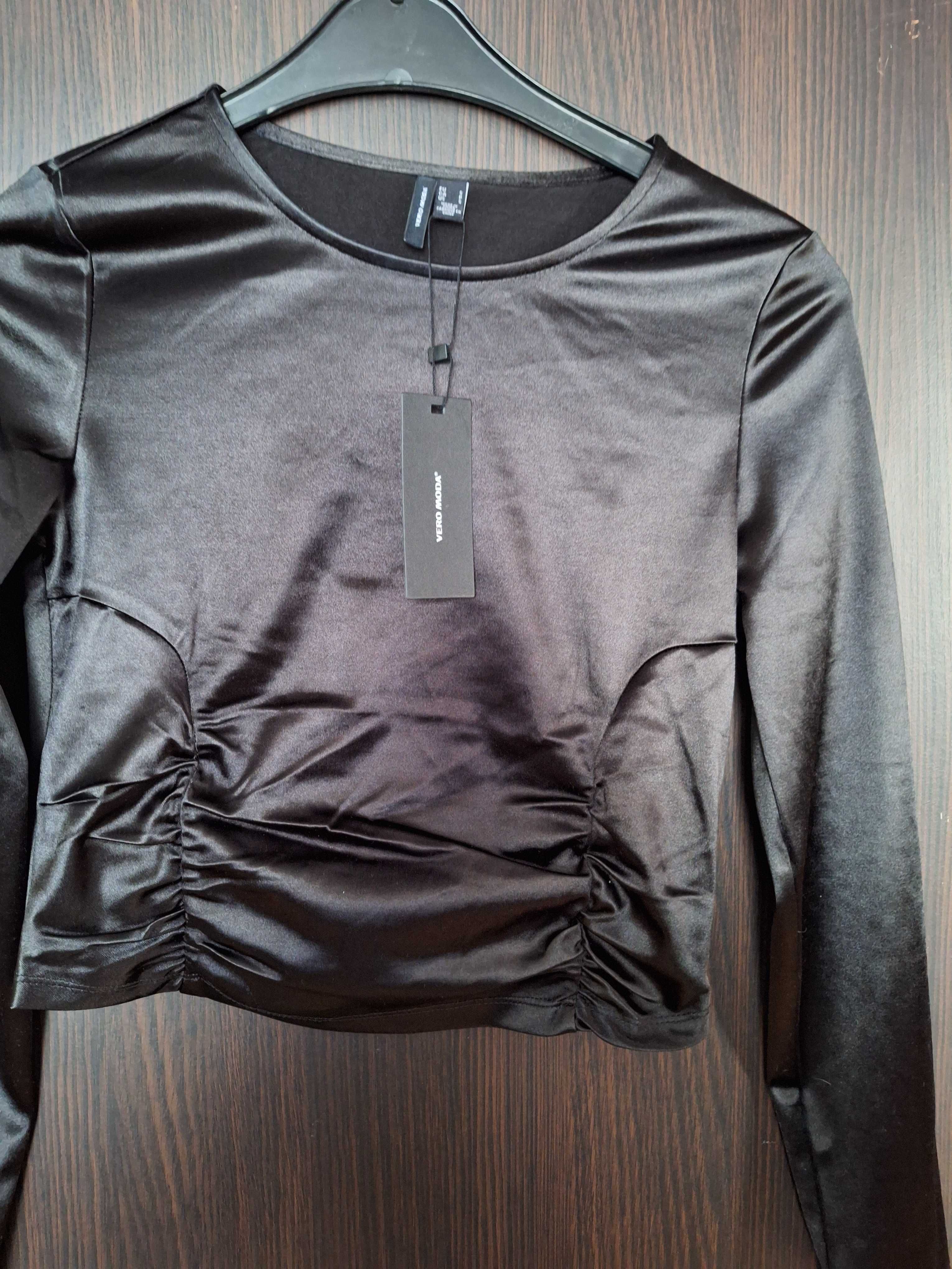 Satynowa bluzka crop top vero moda marszczona
