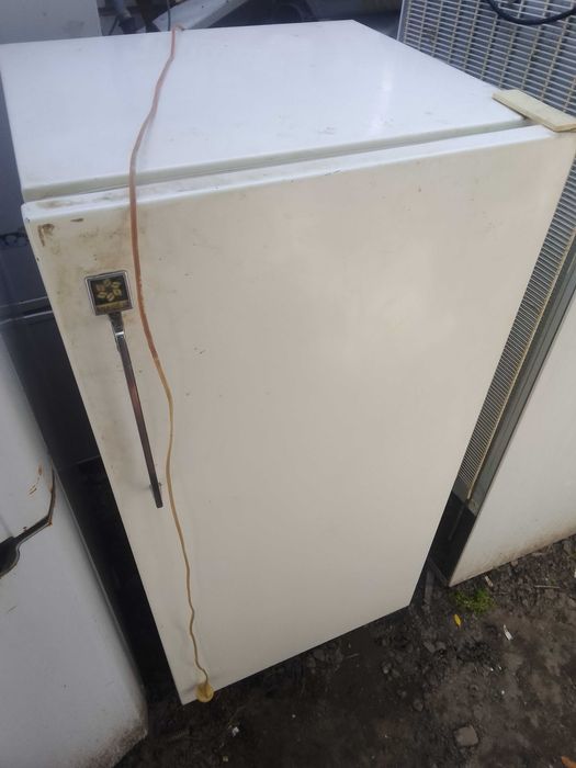 Продам Холодильник  SNAIGE