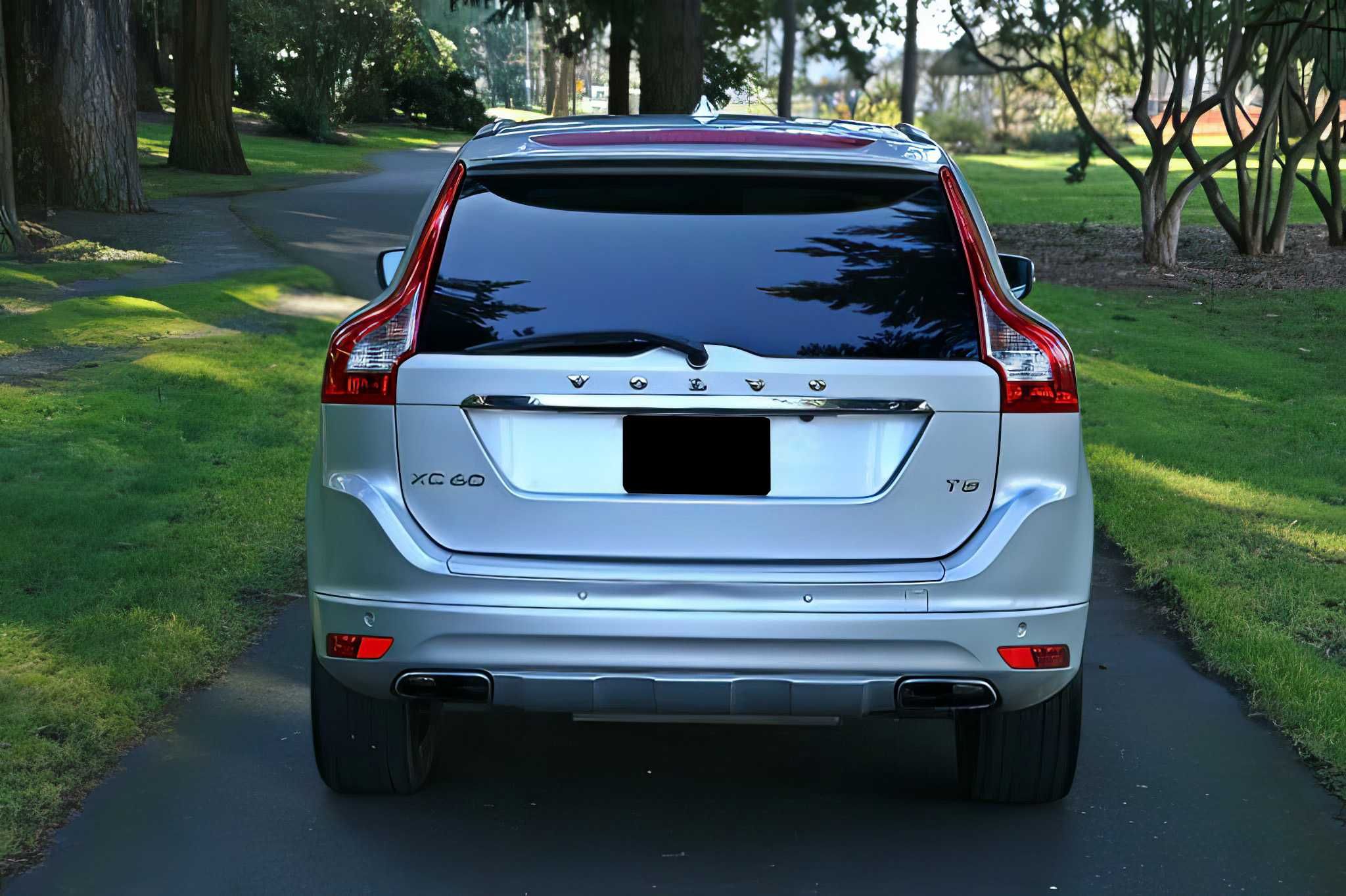 2016 Volvo     XC60